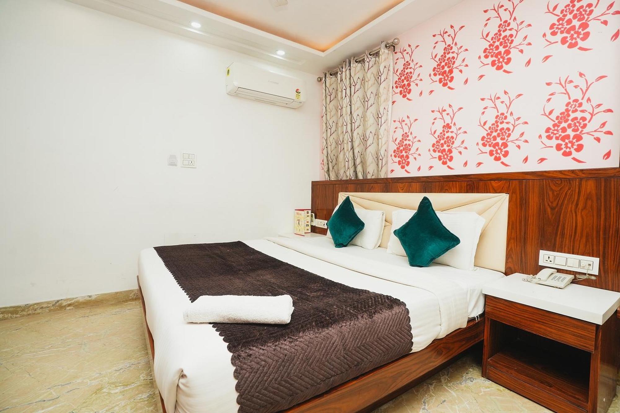 Hotel Kabir Palace Karol Bagh Nova Deli Exterior foto